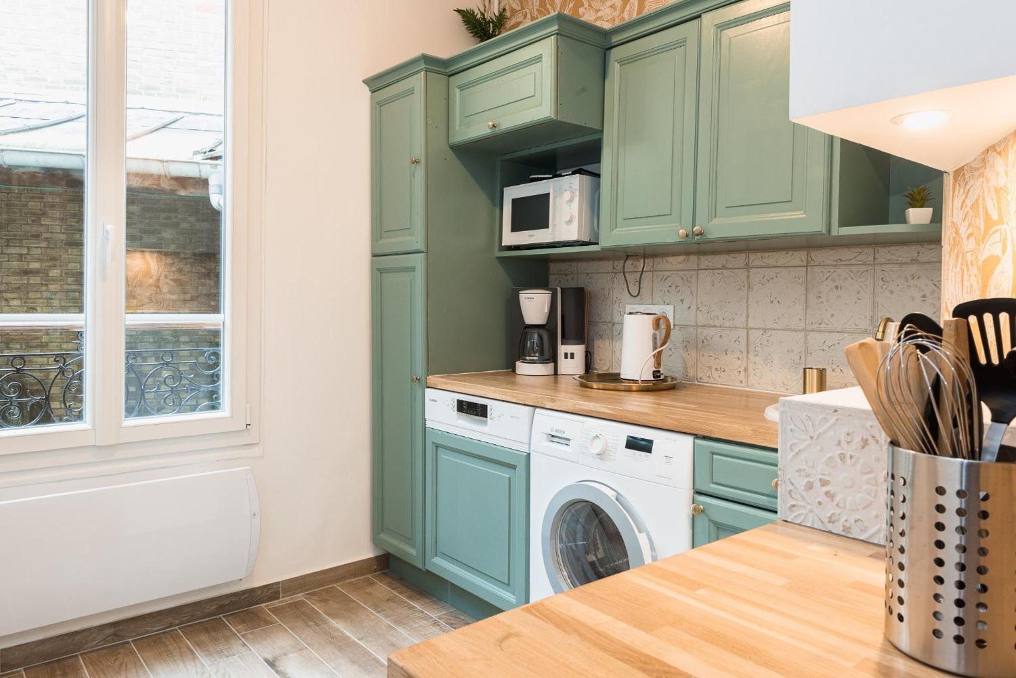 Homestay Au Marche Aux Puces De Ouen